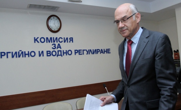 Всяка година водата ще поскъпва, обещаха от КЕВР