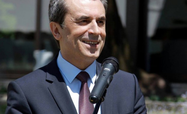 България е в началото на дългова спирала 