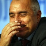 Защо премиерът лъже, а водещите не смеят да го засекат