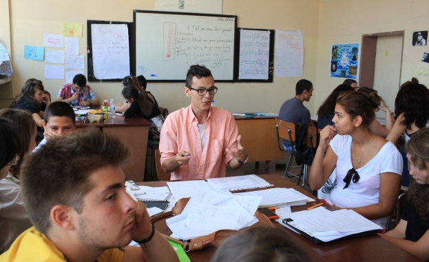 Към Голямата цел с Големия брат