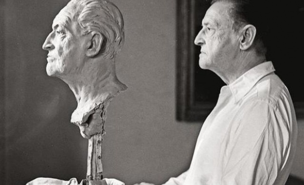 Човек не може да намери успокоение нито в работата, нито в удоволствията, нито в манастира, а само в собствената си душа