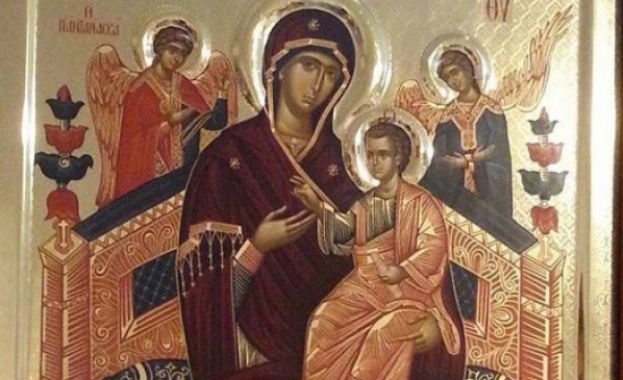 Чудотворна Богородица в "Ал. Невски" на Великден