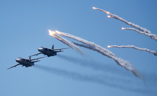 Щурмови самолети Су-25, изтребители МиГ-31 и вертолети ще проведат първата репетиция на Парада в Урал