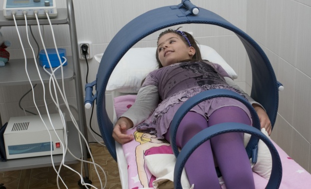 МЗ и НЗОК изпращат още пет деца за лечение в чужбина