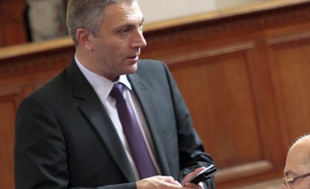 ДПС пак призова за оставката на Симеонов, ако ли не - цялото правителство