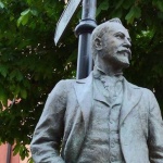 Откриха паметника на Алеко Константинов