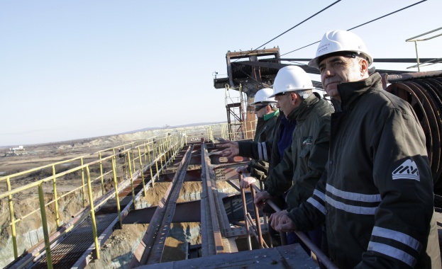 С близо 60% е спаднал износът на електроенергия