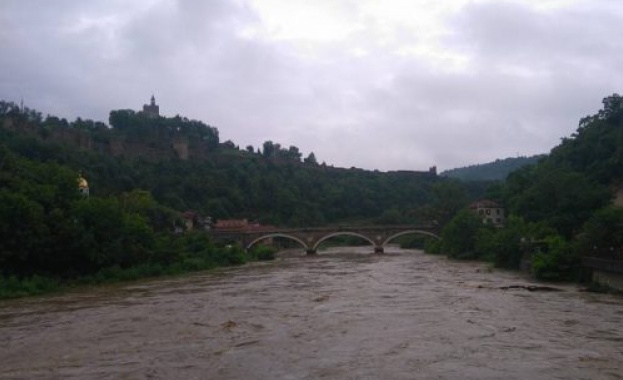 Проливен дъжд удави Централна България 