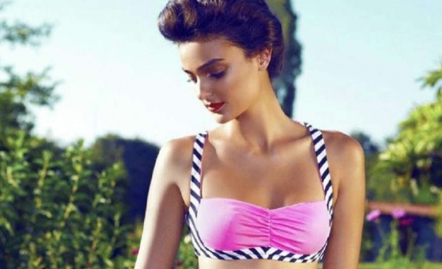 Осъдиха Мис Турция за обида на Ердоган