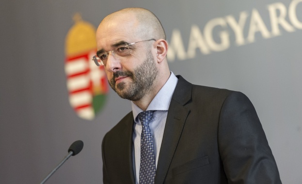 Золтан Ковач: Имигрантите няма да решат демографската криза в Европа