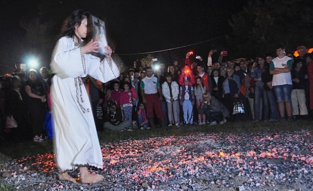 Нестинарски празник в Българи