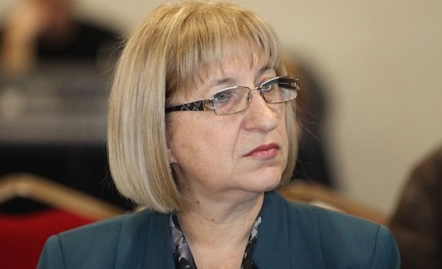 Ц. Цачева: Кандидатпрезидентската двойка на ГЕРБ няма да се нуждае от продължителна кампания