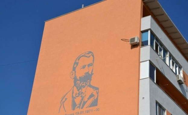 КЗК отхвърли жалба на строителна фирма срещу санирането на 73 блока