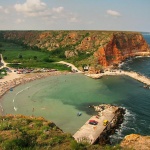 Екоминистерството затваря пътя до плажа Болата