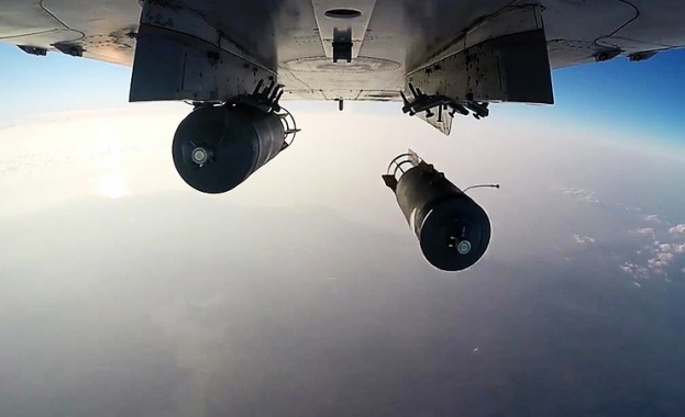 Руски самолети унищожиха четири петролни обекта на ИД в Сирия