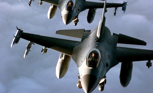 Два американски изтребителя F-16 се сблъскаха в небето над Джорджия