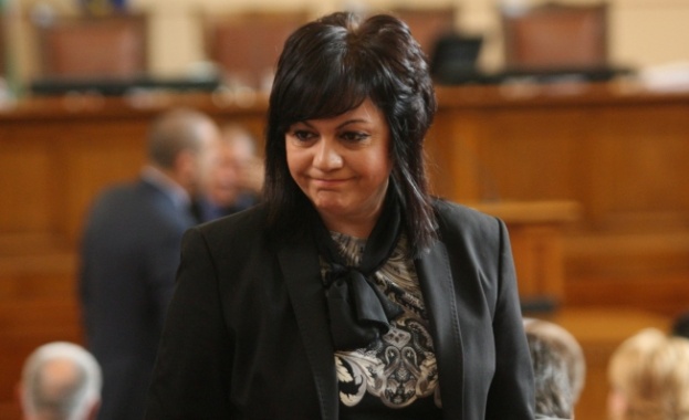 БСП: Страната ни е набутана да се оплете в дългова спирала