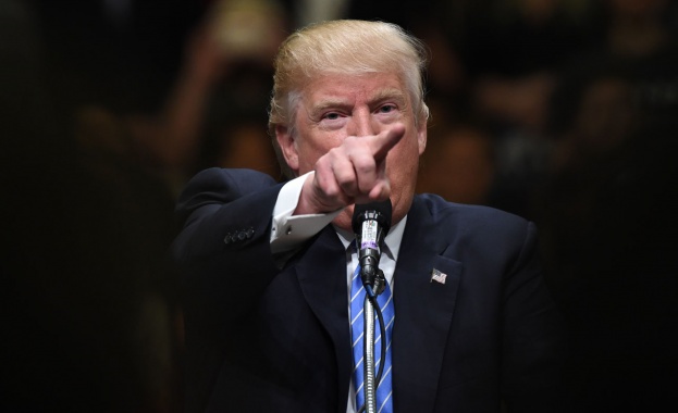 Тръмп срещу Клинтън в спор за мерките след нападението в Орландо