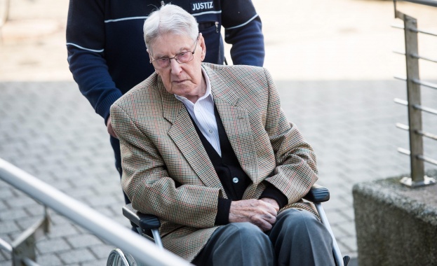 Надзирателят от „Аушвиц” Райнхолд Ханинг бе осъден на пет години затвор