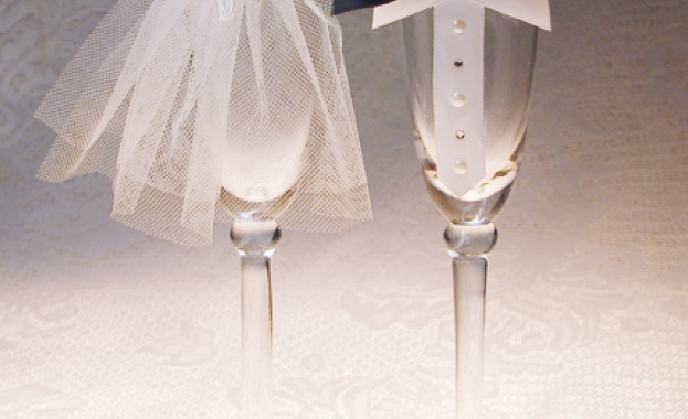 Българска ракия подарява сватбите на 3 двойки 