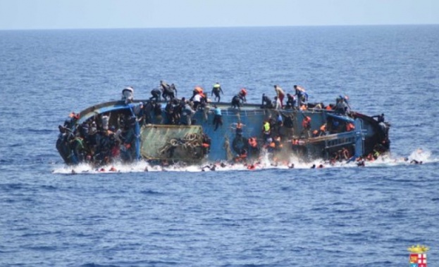 ЕС удължи с година операция "София" в Средиземно море