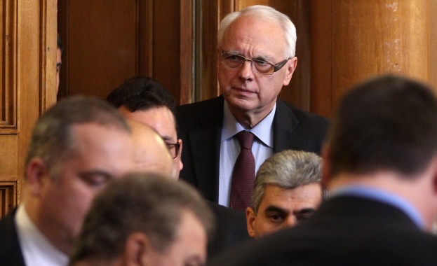 В. Енчев предлага на НС декларация за отказ от враждебни действия срещу Русия