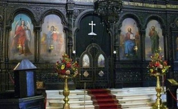 Обраха храм "Свето Успение Богородично" във Варна
