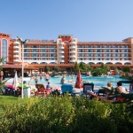 Полицаи отцепиха хотел с израелски туристи