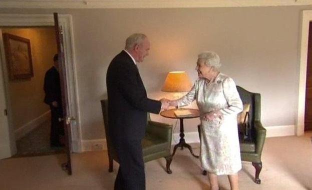 Кралица Елизабет: Все още съм жива