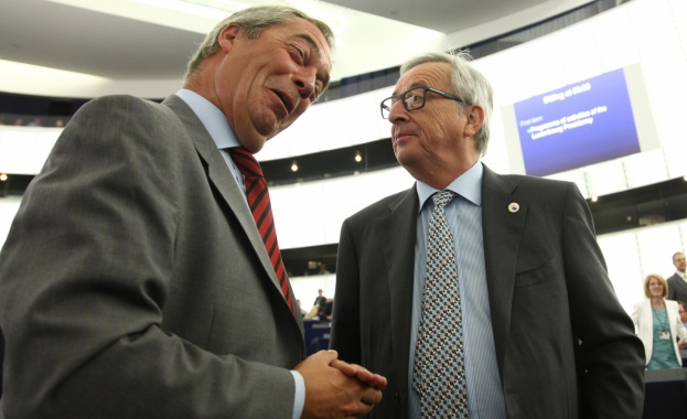 Юнкер към Фараж в европарламента: Защо сте тук? (видео)