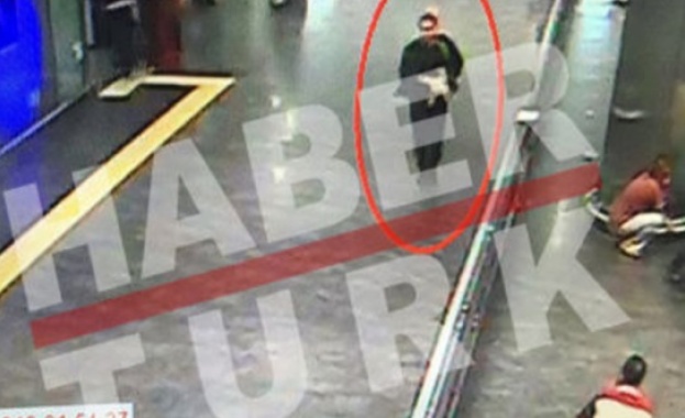 Появи се първата снимка на атентатор от летище "Ататюрк"