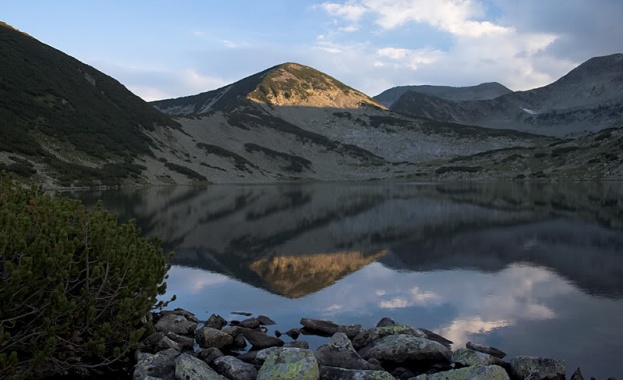 Изгоря старата хижа „Бъндерица” над Банско