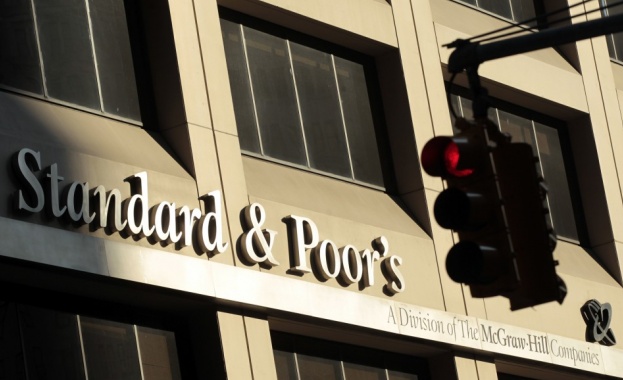 S&P понижи кредитния рейтинг на ЕС