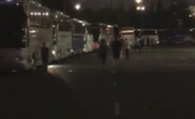 Стотици туристи блокирани на „Капитан Андреево”