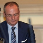 Лозан Панов към младши магистрати: Не робувайте на общественото мнение, бягайте от сенките