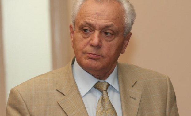 Г-н Паси, и в слугинажа трябва да има мярка!