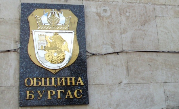 Японско изкуство пред Общината в Бургас