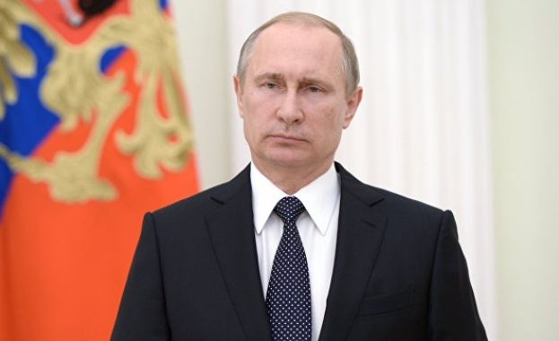 Путин в обръщението си към Оланд: Само с обединени усилия можем да победим тероризма