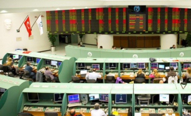 След лирата се срина и борсата