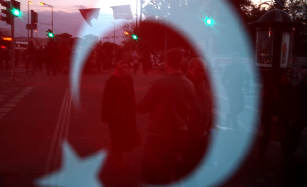 Турските власти арестували двамата пилоти, свалили руския Су-24