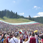 Съборът в Рожен - от родови срещи на родопчани до "ден година храни" 