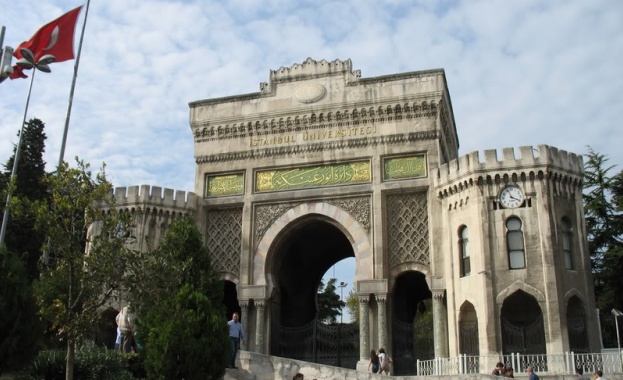 Ердоган забрани на учените да излизат от Турция