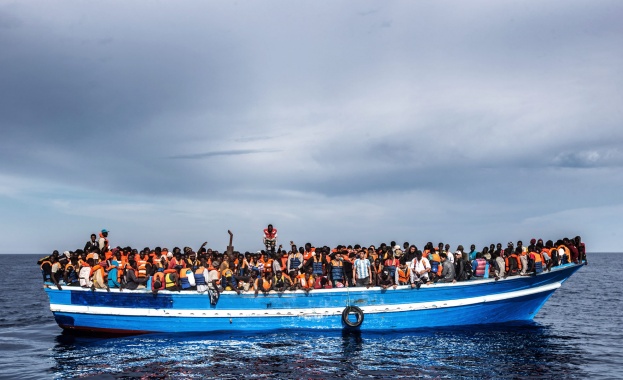 Средиземно море изхвърли телата на 21 жени и мъж