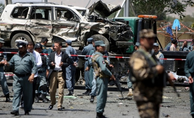 Най-малко 61 убити и 207 ранени при атентат на "Ислямска държава" в Кабул