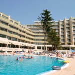 На море или планина? Ето ги всички предимства на почивката край брега