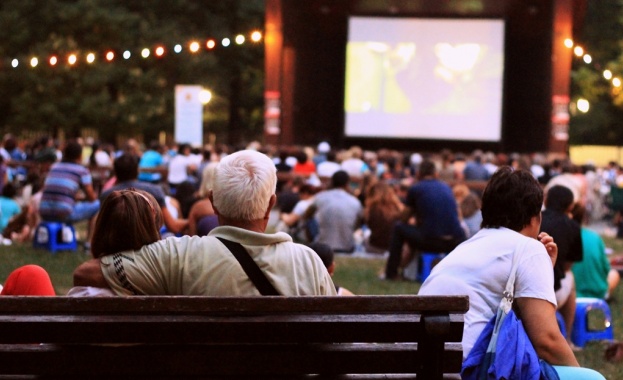 „Пътуващото лятно кино с БНТ1” представи „С лице надолу” в София