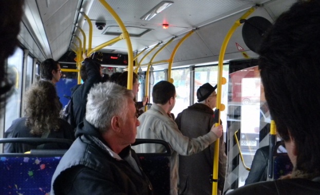 Общинските съветници от "Политическа група 5" отхвърлиха концесията на 16 автобусни линии