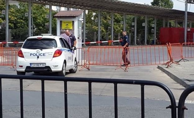 Изоставен багаж блокира Централна автогара в София