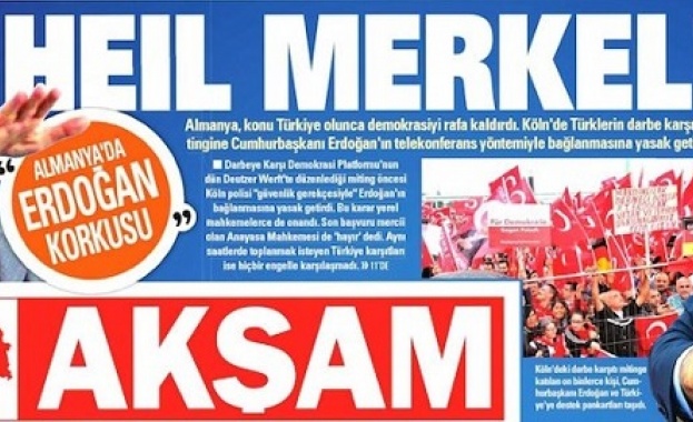 Турски вестник публикува снимка на Меркел в образа на Хитлер