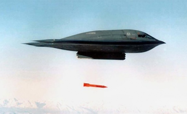 Руски експерт разказа как Русия може да отговори на новата ядрена бомба на САЩ